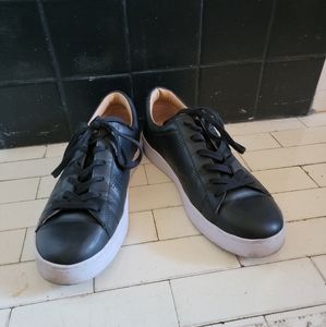 Vionic Size 10 Black Leather Lace-up Sneakers